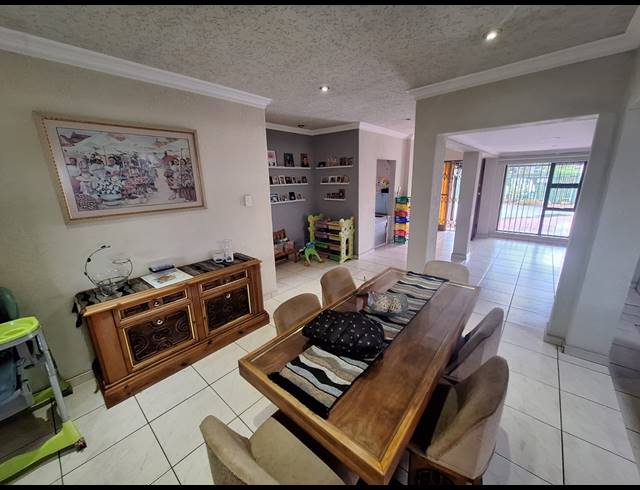 4 BEDROOM HOUSE FOR SALE IN VANDERBIJLPARK SE 7